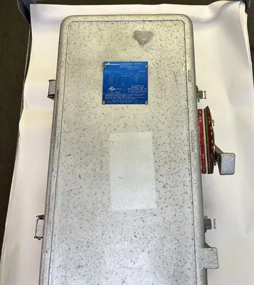 USED CROUSE-HINDS WSR103542