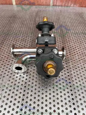USED ITT PURE FLO 1-316L-RA20MAX 3 - WAY DIAPHRAGM VALVE W/ 1" SANITARY FITTING