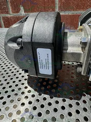 USED 4 ITT PURE FLO ADVANTAGE STAINLESS STEEL DIAPHRAGM VALVE W/ 1" SANITARY FITTING