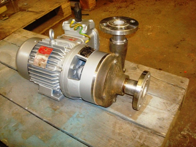 140 Lpm S/S Crest Pump Peak Ss 1.5Kw