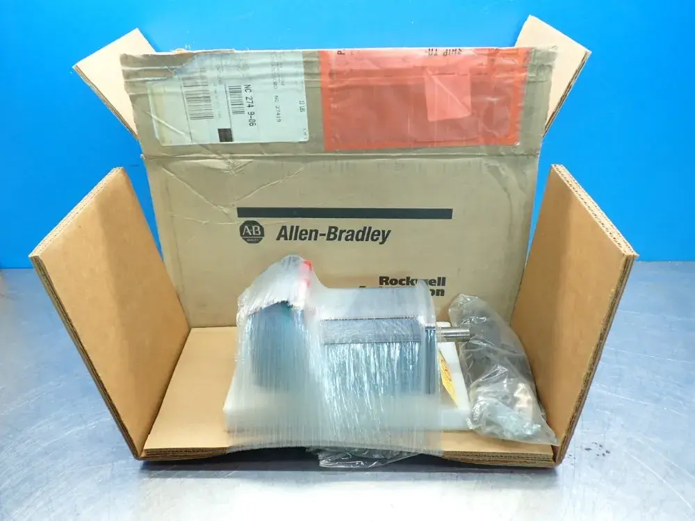 NEW ALLEN BRADLEY MPLB320PHK24AA