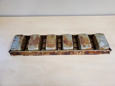 6-Strap Bread Loaf Pan