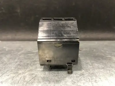 USED SIEMENS 3UA52 12-1C