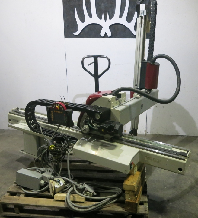 Used 2012 WITTMANN W710 Robots | Hunter Plastics #788787