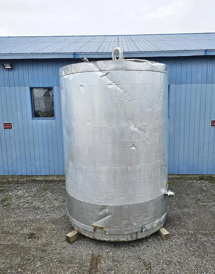 Used 4500 Gallon Tank, Stainless Steel, Insulated