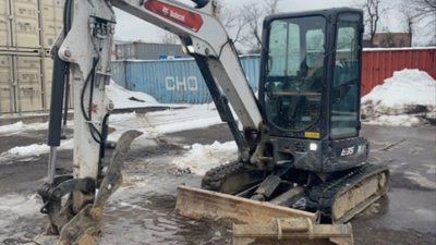 USED 2022 Bobcat E32 R2