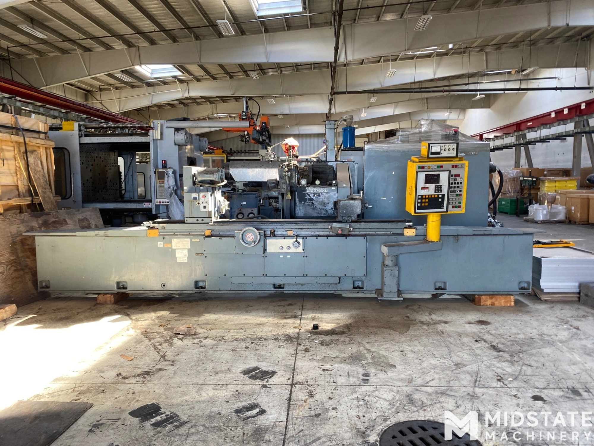1983 CINCINNATI MILACRON DA Centertype Surface Grinder