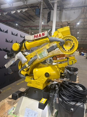 USED 2019 FANUC R-2000iC/165F + R-30iB PLUS