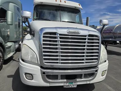 Used 2019 FREIGHTLINER CASCADIA 125 Conventional trucks California US | Ben Kaplan Equipment #1182508
