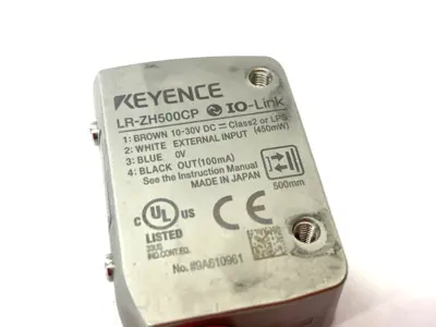 USED KEYENCE SELF-CONTAINED CMOS LASER SENSOR, RECTANGULAR M8 CONN. 500MM
