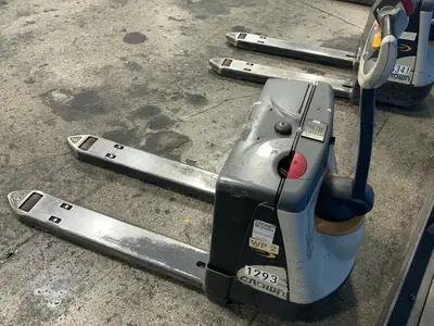 Used CROWN WP303545 Pallet Jacks Ohio US | HGR 24 #1285679