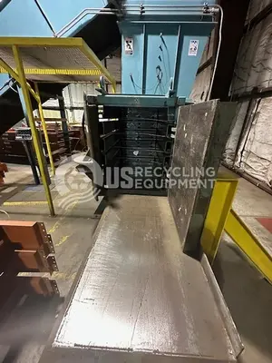 USED IPS CD-865-HS BALER WITH FEED CONVEYOR