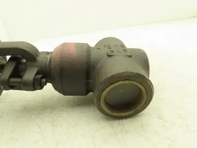 Newco 18T-FS3-WB-RP 1-1/2" Gate Valve 1975psi Forged Steel Rising Stem