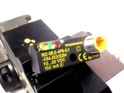 USED SMC RIGHT ARM POWER CLAMP/ PROXIMITY SENSOR