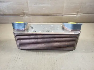 EEV Engine Oil Cooler P/N A0021888001 for Mercedez Benz