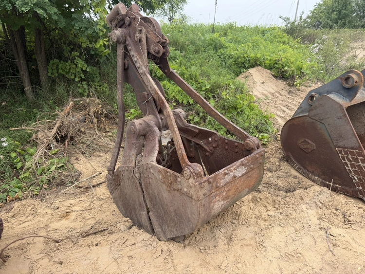 Used _UNKNOWN_ _UNKNOWN_ Grab Buckets Michigan US | Miedema Asset Management Group #1372350