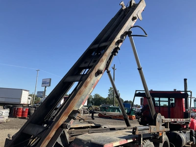 Used 2004 MACK GRANITE 713 Rolloff Trucks Michigan US | Miedema Asset Management Group #1484149