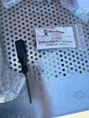 Used DON WHITLEY MACS-MG-500 ANAEROBIC WORKSTATION W/ ACCESSORIES Glove Boxes California US | Equipment Lab #1302439