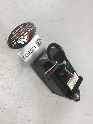 USED YASKAWA SGMAH-02AAA21-Y2