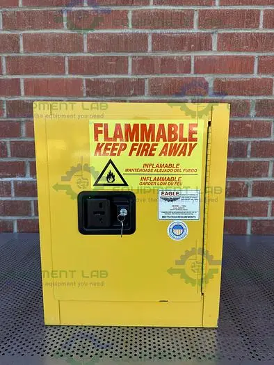 Used EAGLE 1904 4 GALLON FLAMMABLE LIQUID STORAGE CABINET W/ SOFT CLOSE DOOR, KEY Biological Safety Cabinets | Equipment Lab #486632