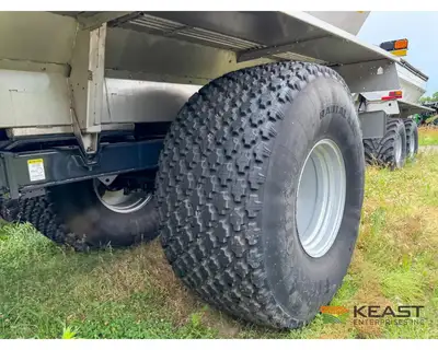 Used UNVERFERTH _UNKNOWN_ Dry Spreaders Iowa US | Keast Enterprises #1360494