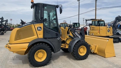 USED 2022 Deere 244L