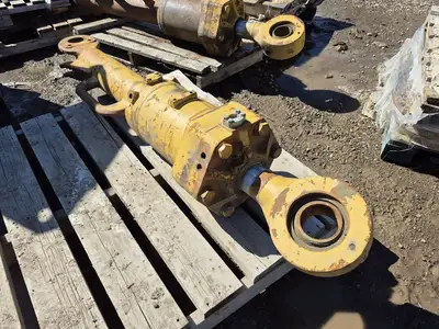 USED CATERPILLAR 232-0652