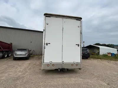 Used 2011 FREIGHTLINER CASCADIA Campers, Caravans, Motorhomes Wisconsin US | Proxy Equipment #1426135
