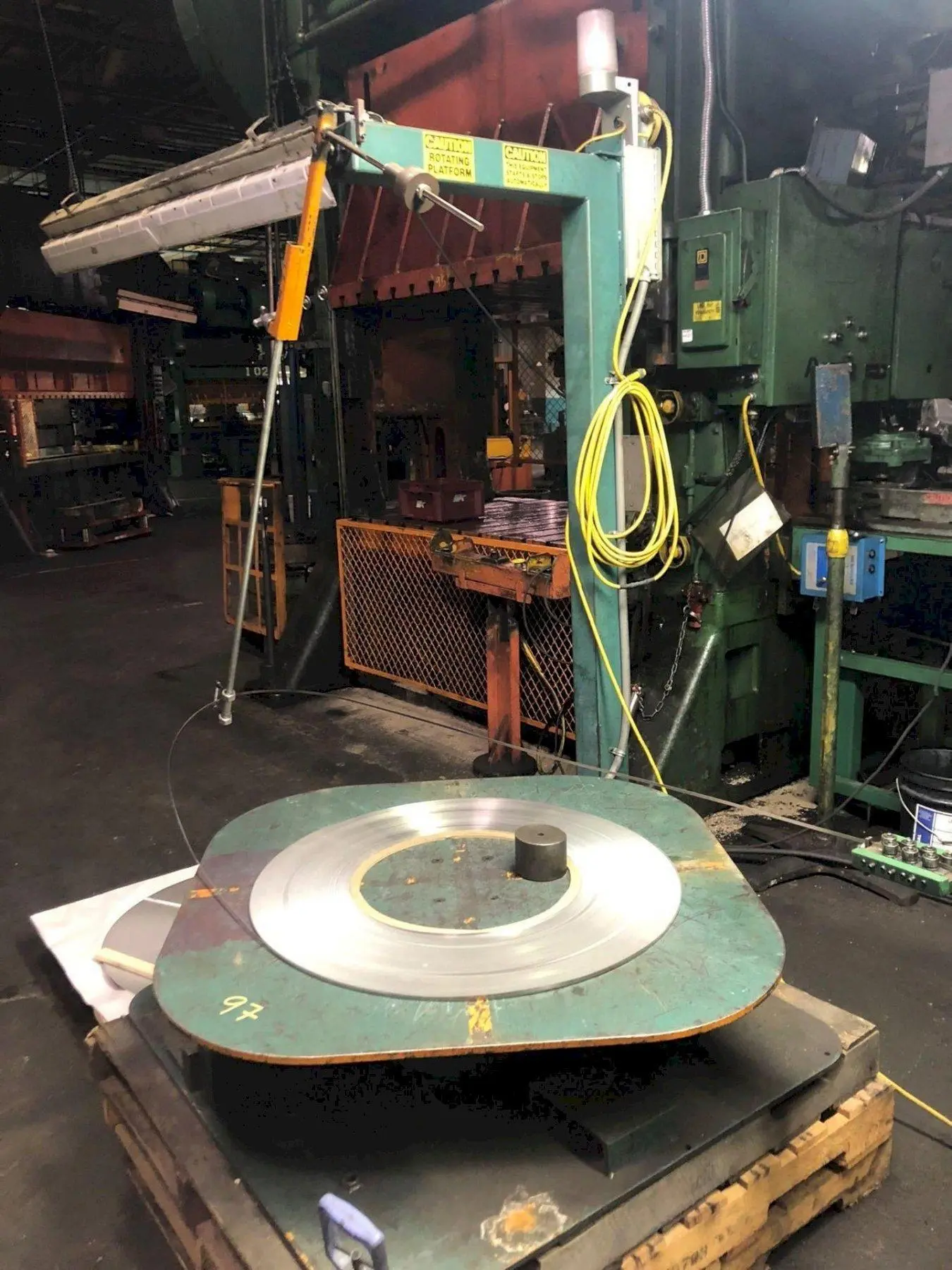 42" Rotating Uncoiler Table