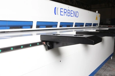New | in-Stock ERBEND EMS 3220 Sheet Metal Shears Illinois US | Olympus Machinery Group #1349359