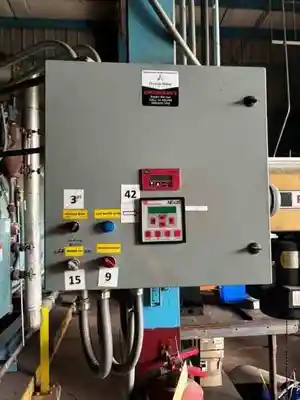USED CLEAVER BROOKS CB 700-300