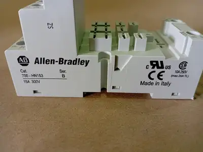 NEW ALLEN-BRADLEY 700-HN153