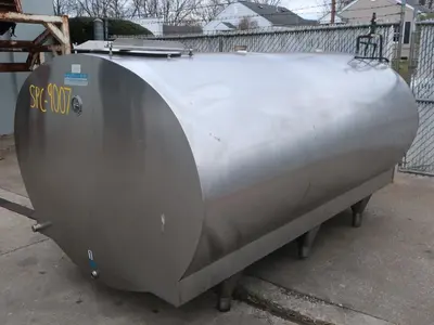 SPC9007  Tank 1000 gallon horizontal tank, Stainless Steel