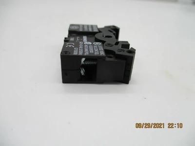 NEW Siemens 3SB3400-0B