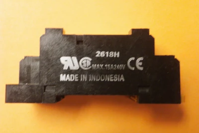 USED OMRON PTF08A-E