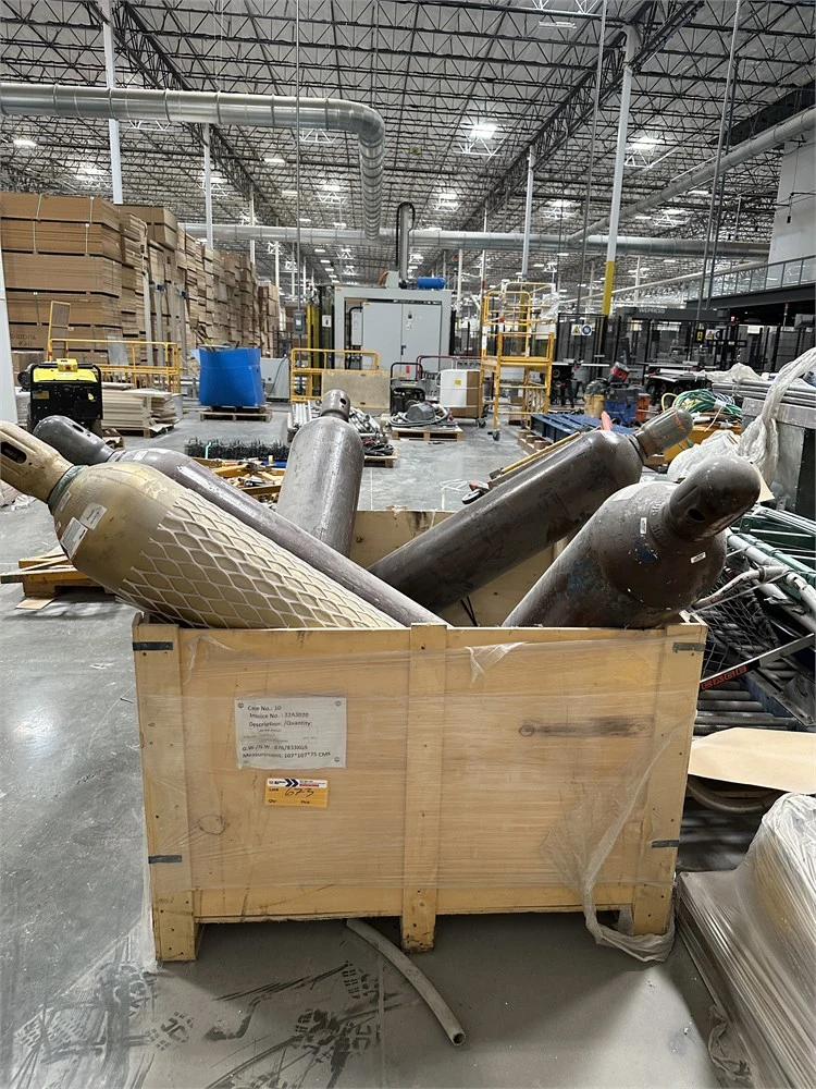 Used _UNKNOWN_ _UNKNOWN_ Cryogenic & Gas Tanks California US | MachineryMax #1477400