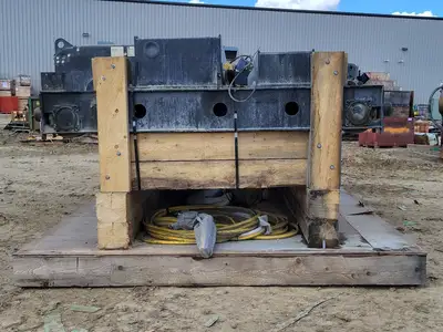 USED 2005 R&M MATERIALS HANDLING SX70620500P65END0F