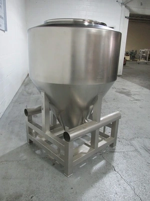 Used _UNKNOWN_ _UNKNOWN_ Dish & Cone Bottom Tanks Ohio US | Federal Equipment Company #1553399