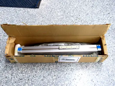 NEW FESTO DGP-40-422-PPV-A-B CYLINDER LINEAR DRIVE DGP40422PPVAB SAW00001