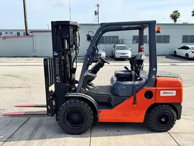 Used 2018 TOYOTA 8FDU30 Misc Forklifts Florida US | Truck and Van Outlet #1506273