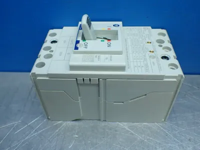 NEW ALLENBRADLEY 140GG2C3C40