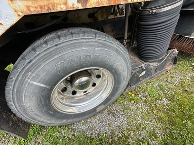 Used 1997 FORD L900 Street Sweeper Pennsylvania US | Proxy Equipment #1385051