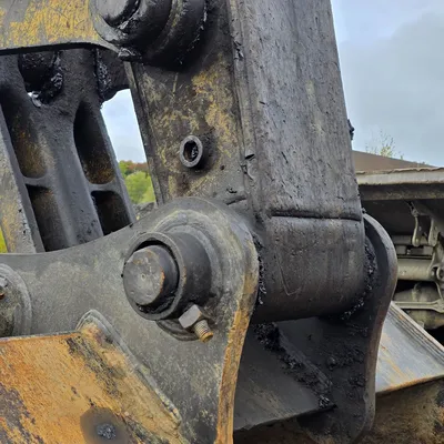 2000 KOMATSU PC400LC-6LM Excavator | Iron Listing (32)