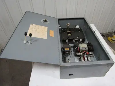 Cutler Hammer AC Magnetic Motor Controller Starter Combination 100Hp 200A 600V