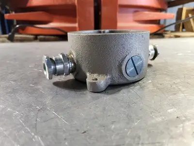 NEW CROUSE-HINDS GRF229