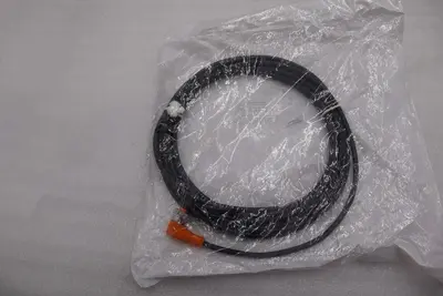 IFM CORDSET 5m LENGTH, 4 WIRE / 4 POLE EVC005 STOCK K-3900
