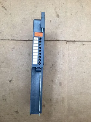 Allen-Bradley AC Output Module Series B PLC Card; 120V