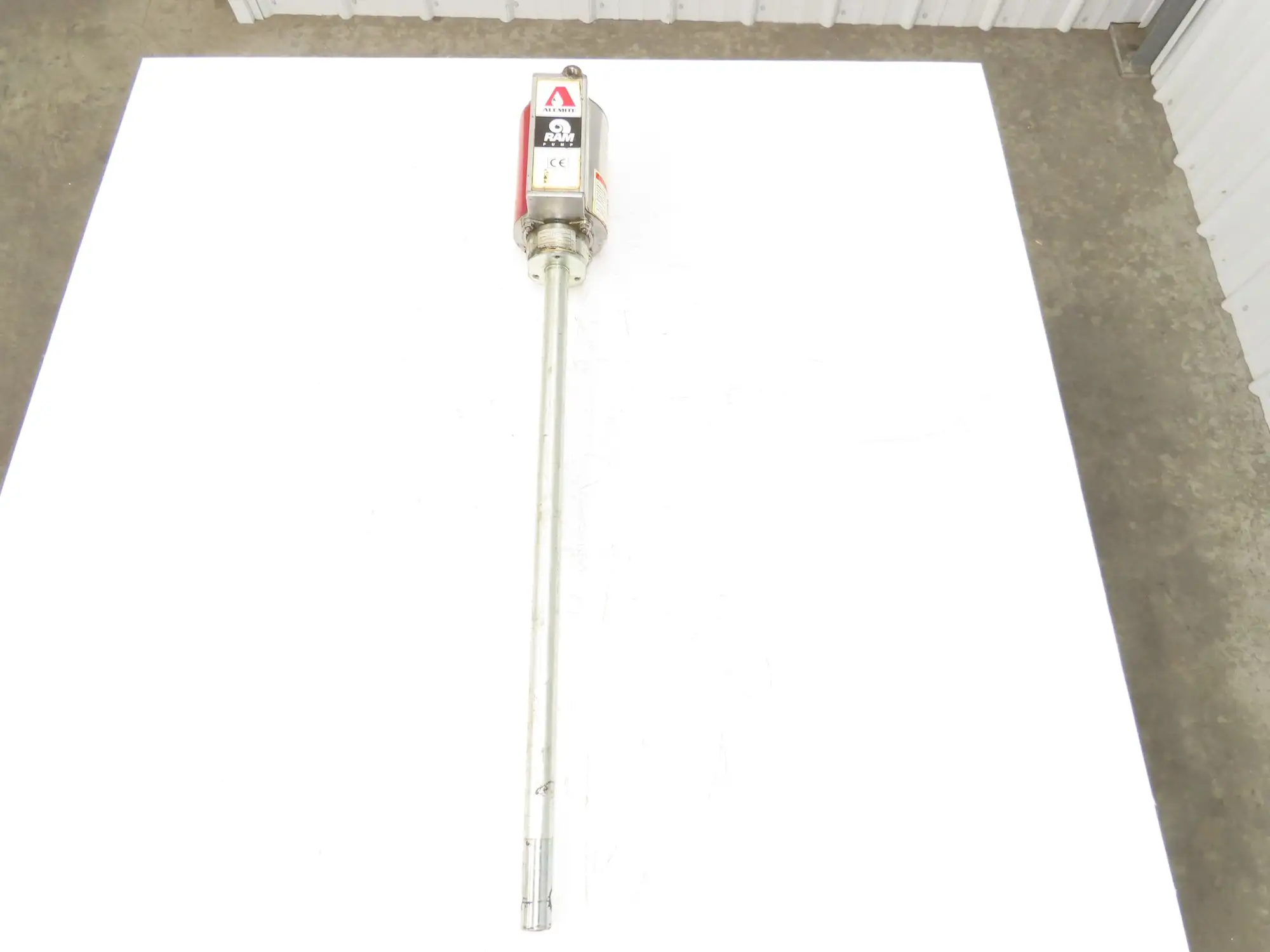 Alemite 9950 A Pneumatic Grease Pump 35lb-70lb Bucket 50:1 Ratio Grease Gun