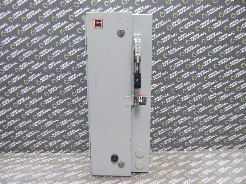 Cutler-Hammer ECN1601AAC Fusible Combo Starter 600V 30A 1/3 Ph Size 00 Used