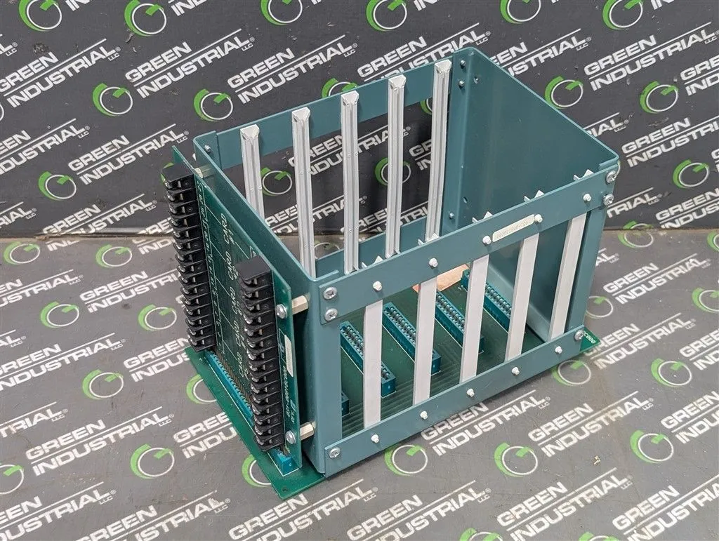 York 031-00809C000 5 Slot Rack Chassis Rev. B Used